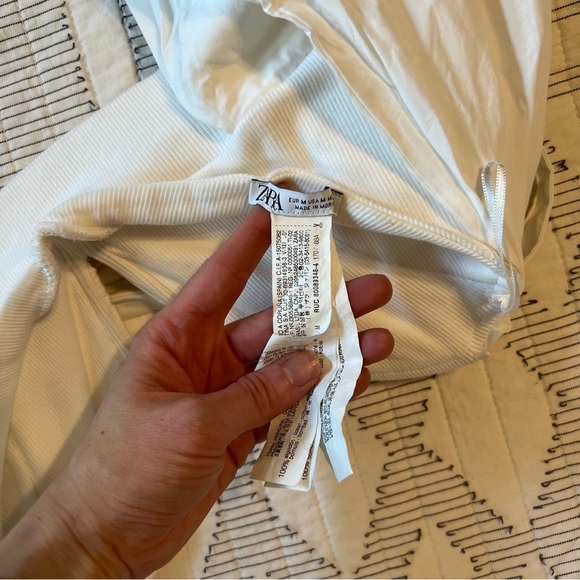 Zara White Women's Crop Top - Picture 2 of 3